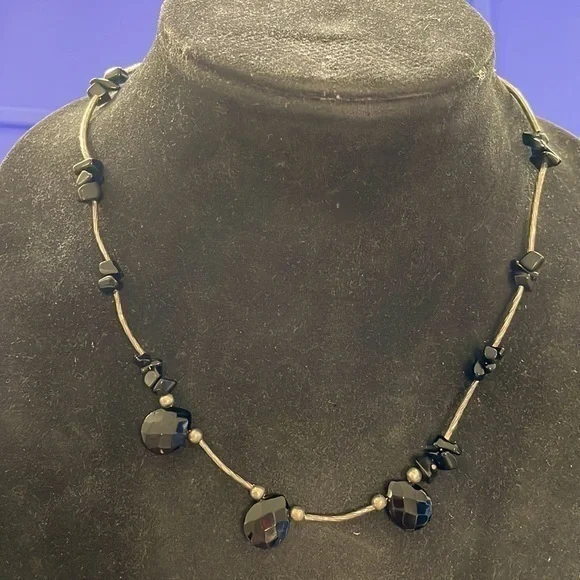 Black Stone Necklace - Picture 1 of 5